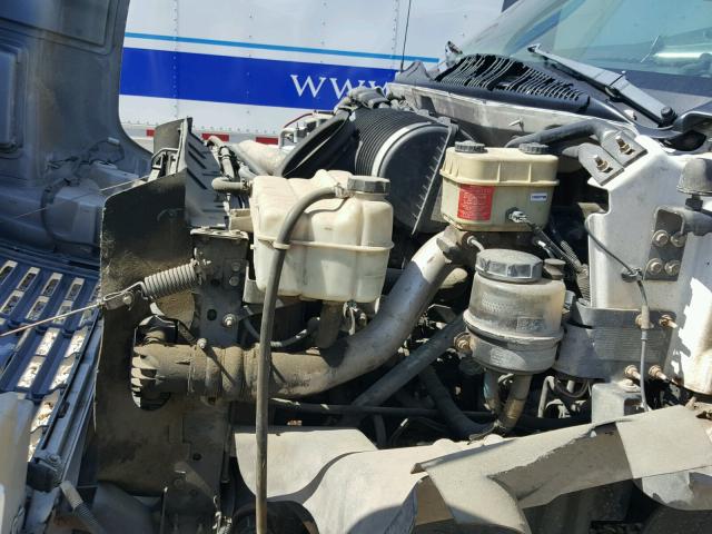 1GBE4C1225F525081 - 2005 CHEVROLET C4500 C4C0 WHITE photo 7