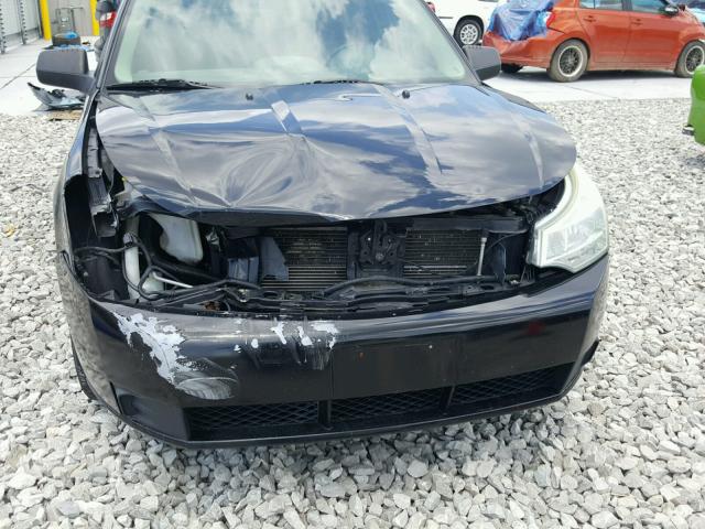 1FAHP34NX8W106931 - 2008 FORD FOCUS S/SE BLACK photo 9