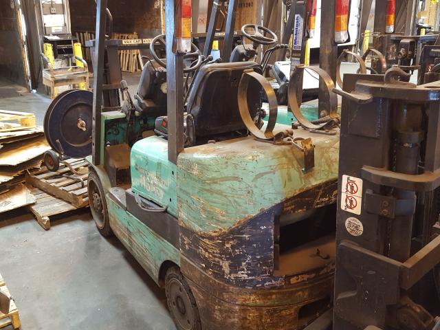 AF82D00752 - 2002 MITSUBISHI FORKLIFT GREEN photo 3