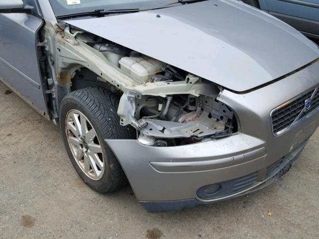 YV1MS682262152597 - 2006 VOLVO S40 T5 GRAY photo 9