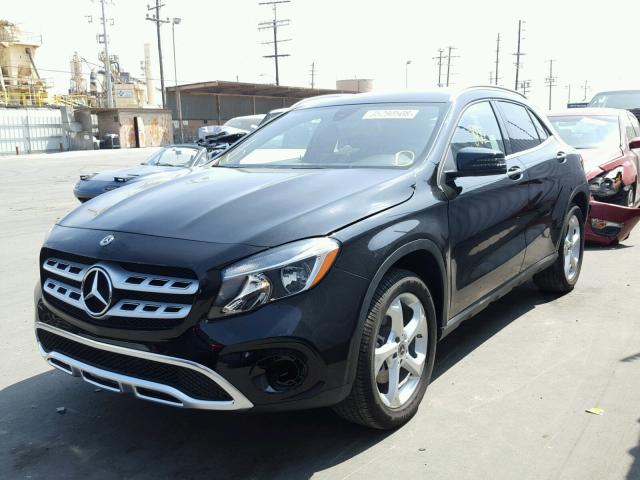 WDCTG4EB3JJ423784 - 2018 MERCEDES-BENZ GLA 250 BLACK photo 2