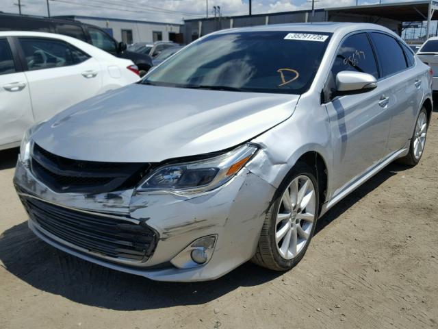 4T1BK1EB5DU029930 - 2013 TOYOTA AVALON BAS Silber Foto 2