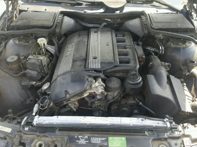 WBADM6346YGU26489 - 2000 BMW 528 I AUTO BLACK photo 7