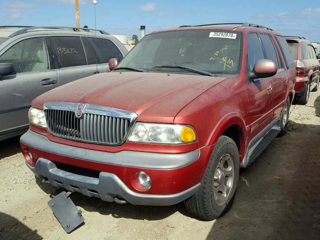 5LMPU28A1XLJ39289 - 1999 LINCOLN NAVIGATOR წითელი ფოტო 2