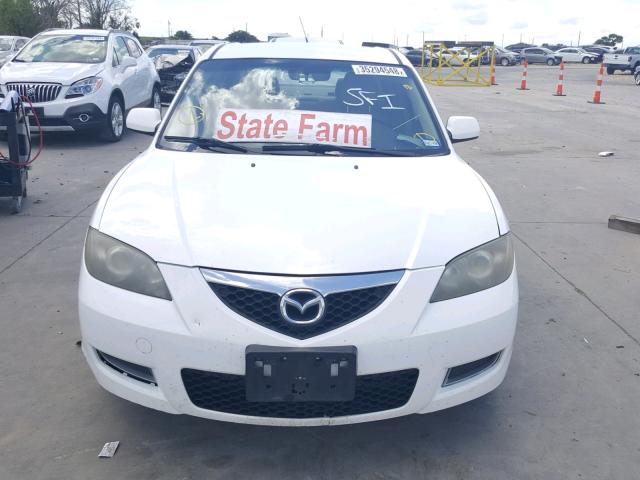 JM1BK12F071763795 - 2007 MAZDA 3 I WHITE photo 9