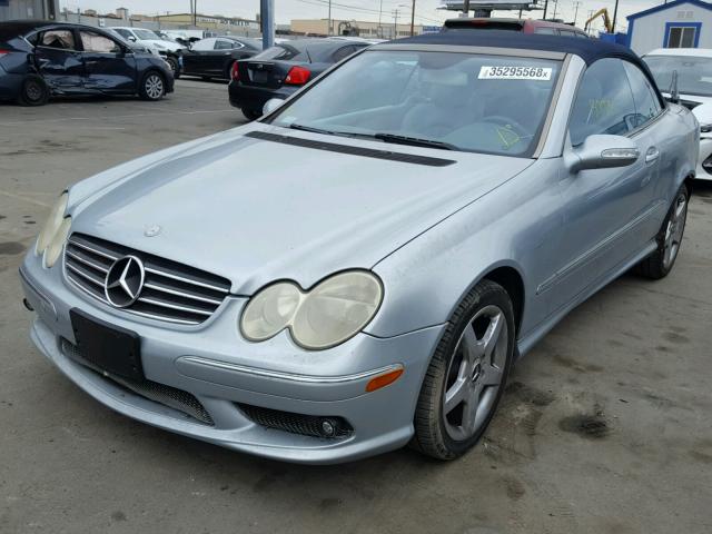 WDBTK75GX5T044808 - 2005 MERCEDES-BENZ CLK 500 BLUE photo 2