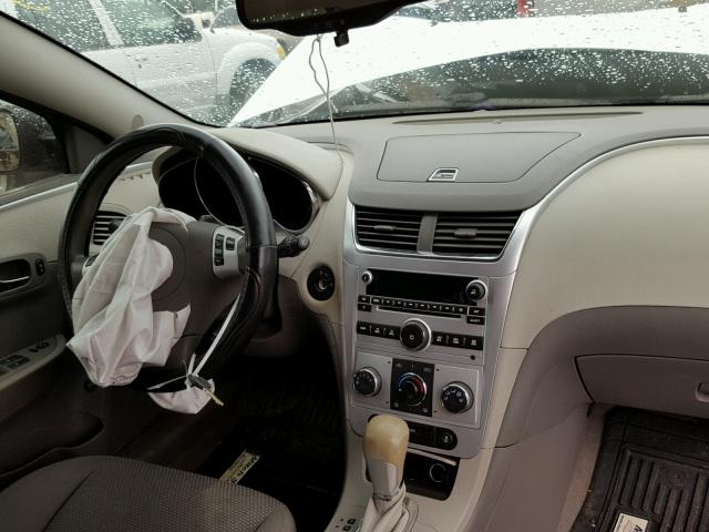 1G1ZB5E05CF105442 - 2012 CHEVROLET MALIBU LS 白色 照片 9