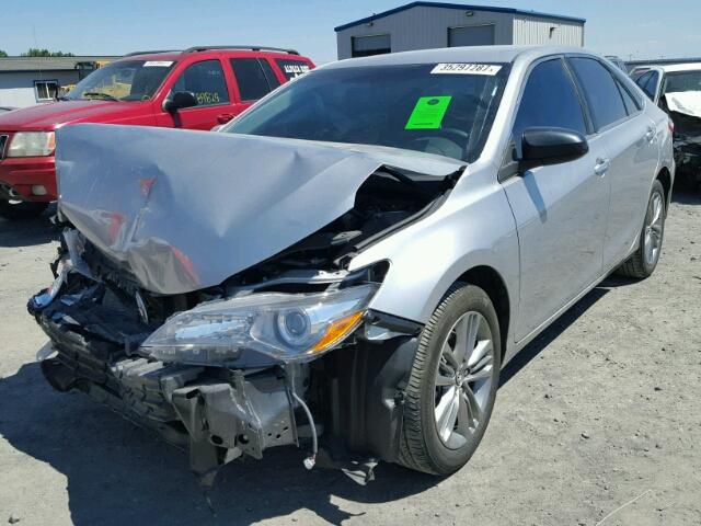 4T1BF1FK4GU534266 - 2016 TOYOTA CAMRY LE SILVER photo 2