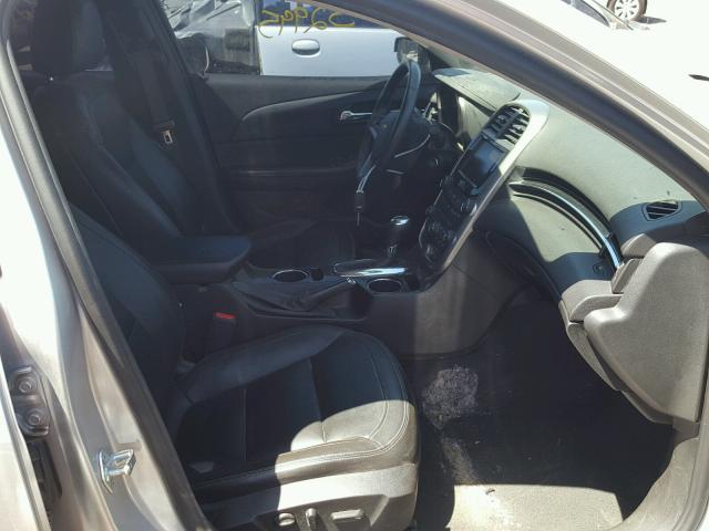 1G11E5SA3GU143304 - 2016 CHEVROLET MALIBU LIM 银色 照片 5