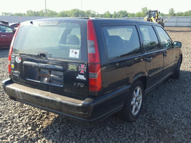 YV1LW55A8X2577085 - 1999 VOLVO V70 BLACK photo 4