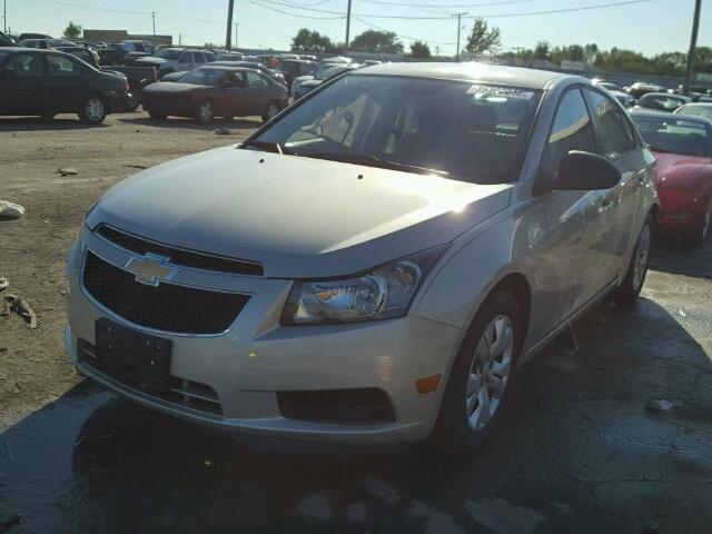 1G1PA5SH7E7186400 - 2014 CHEVROLET CRUZE LS SILVER photo 2