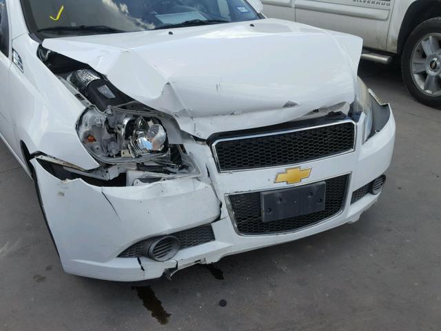 KL1TD6DE7BB209289 - 2011 CHEVROLET AVEO LS WHITE photo 9