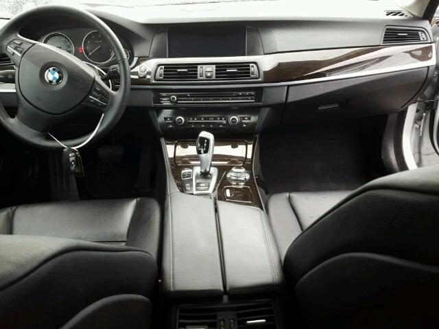 WBAXH5C58DDW15614 - 2013 BMW 528XI SILVER photo 9