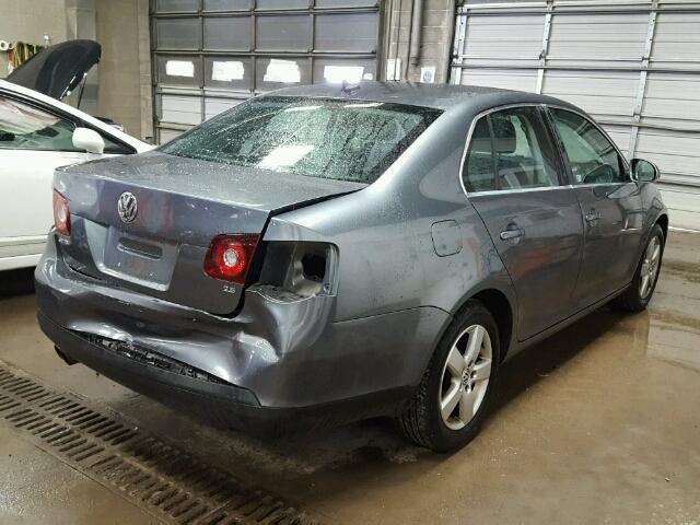 3VWRM71K68M133436 - 2008 VOLKSWAGEN JETTA SE GRAY photo 4