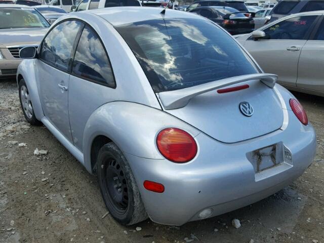 3VWCB21C22M418424 - 2002 VOLKSWAGEN NEW BEETLE 银色 照片 3