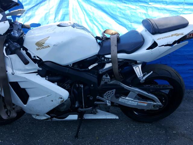 JH2PC37003M000825 - 2003 HONDA CBR600 RR WHITE photo 9