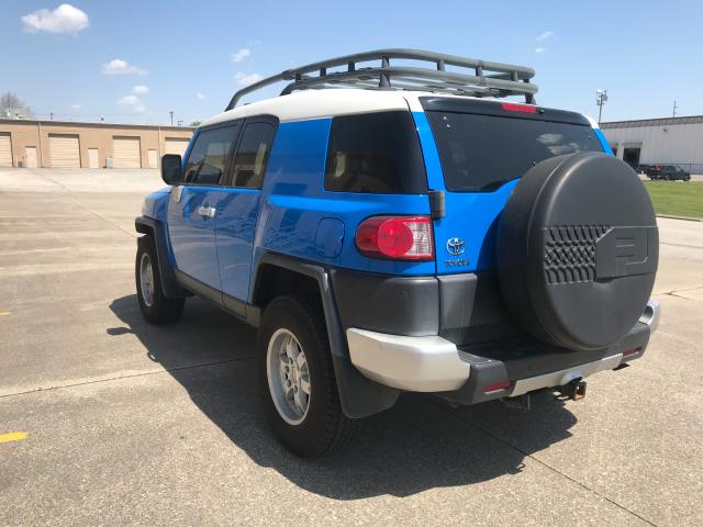 JTEBU11F170006160 - 2007 TOYOTA FJ CRUISER BLUE photo 6