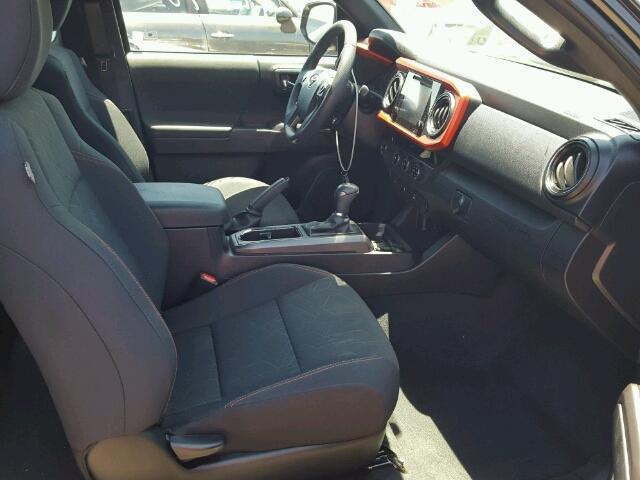 5TFRZ5CN9GX003238 - 2016 TOYOTA TACOMA AC შავი ფოტო 5