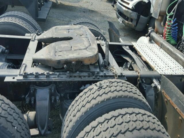 1FUJA6CV36LN92134 - 2006 FREIGHTLINER CONVENTION BLACK photo 6