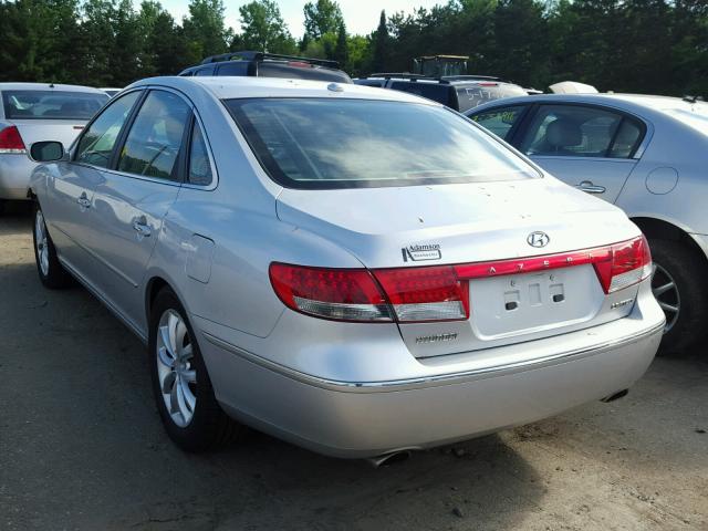 KMHFC46F88A290509 - 2008 HYUNDAI AZERA SE SILVER photo 3