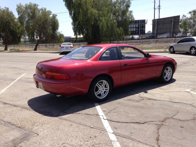 JT8JZ31C6N0007562 - 1992 LEXUS SC 300 RED photo 4