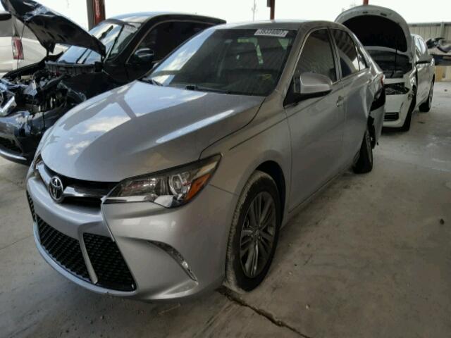4T1BF1FK0HU699913 - 2017 TOYOTA CAMRY LE SILVER photo 2