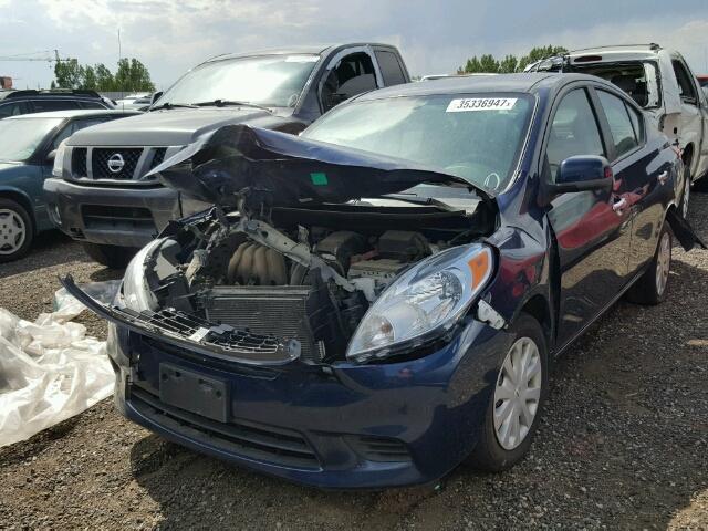 3N1CN7AP4CL905175 - 2012 NISSAN VERSA S BLUE photo 2