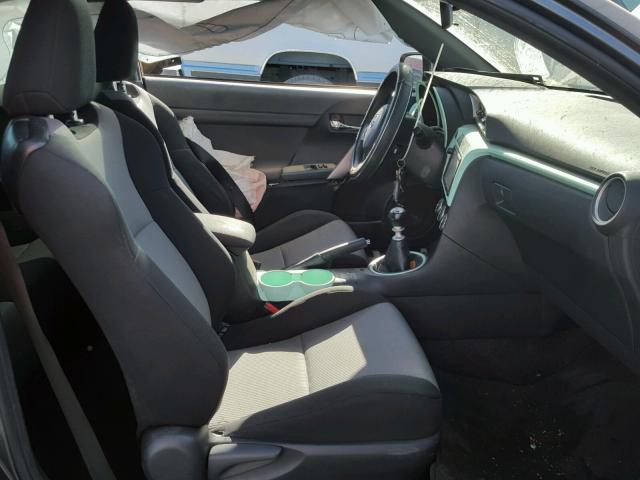 JTKJF5C74GJ019480 - 2016 TOYOTA SCION TC 灰色 照片 5