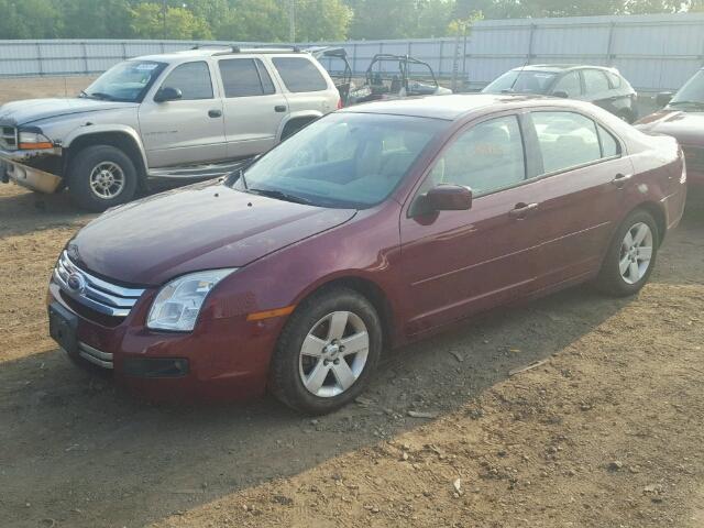 3FAHP011X7R171960 - 2007 FORD FUSION SE MAROON photo 2