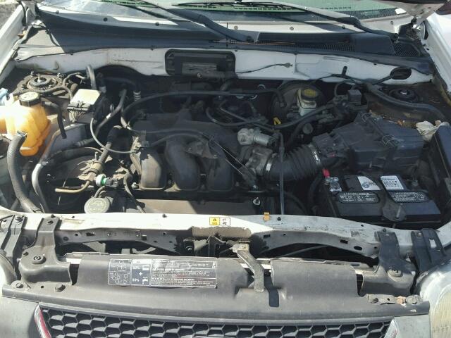 1FMCU93194KB37650 - 2004 FORD ESCAPE XLT WHITE photo 7