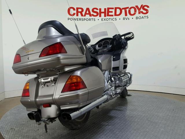 1HFSC47032A113120 - 2002 HONDA GL1800 BEIGE photo 8