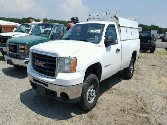 1GTHC24K98E161480 - 2008 GMC SIERRA C25 WHITE photo 2