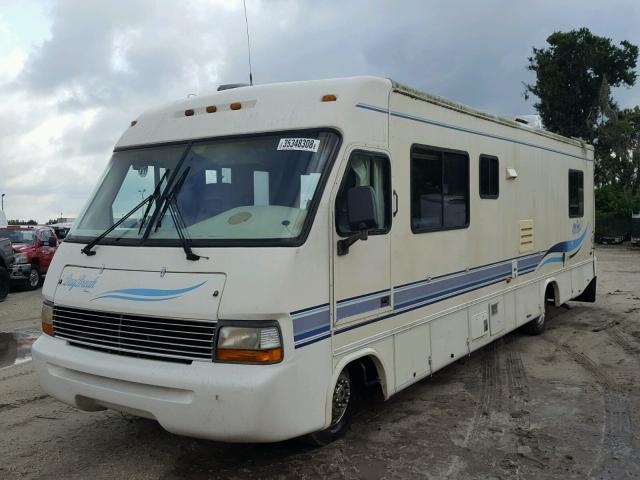 1GBKP37N8T3316759 - 1997 DAMO MOTORHOME CREAM photo 2