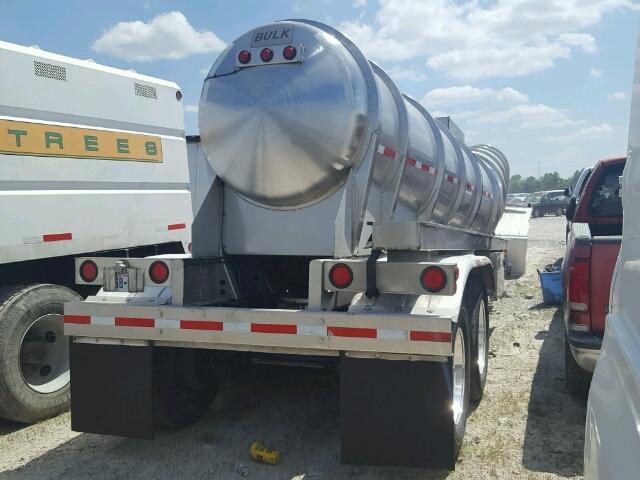 3E1AB5236HSV22609 - 2017 OTHER TANKER SILVER photo 4