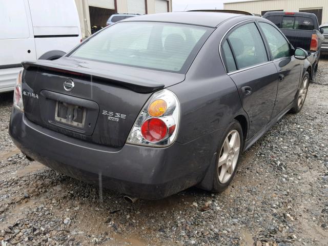 1N4BL11DX4C186258 - 2004 NISSAN ALTIMA SE GRAY photo 4