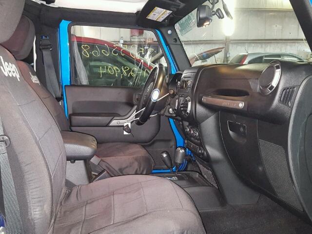 1C4AJWAG6FL584458 - 2015 JEEP WRANGLER S ლურჯი ფოტო 5