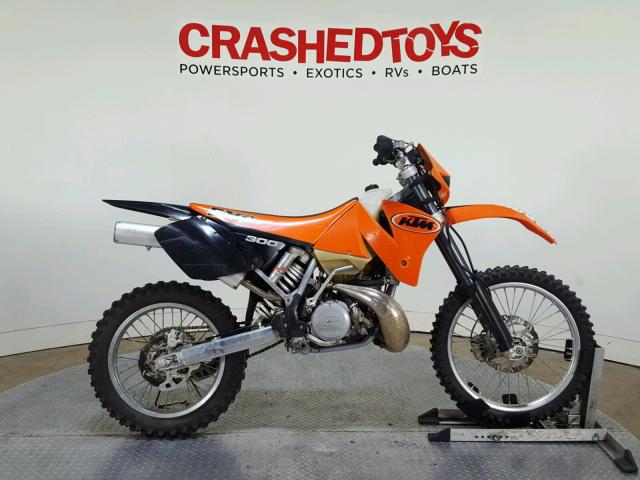 VBKEXK2352M419346 - 2002 KTM 300 EXC ORANGE photo 1