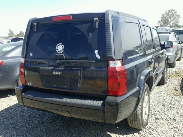 1J8HG48K28C111843 - 2008 JEEP COMMANDER BLACK photo 4