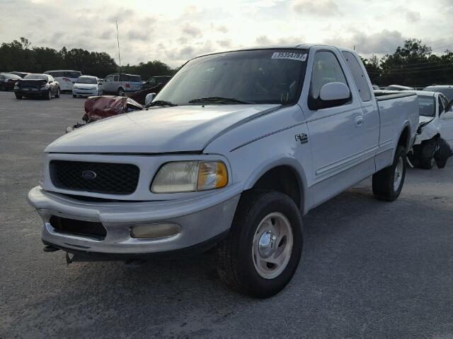 1FTRX18L7WNB59147 - 1998 FORD F150 WHITE photo 2