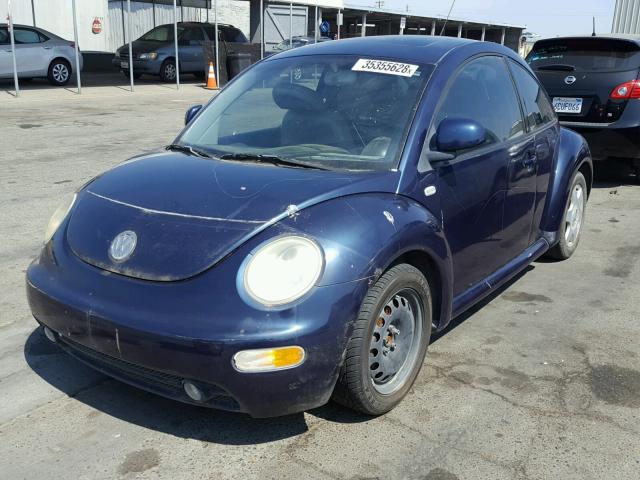 3VWDD21C7YM443651 - 2000 VOLKSWAGEN NEW BEETLE 蓝色 照片 2