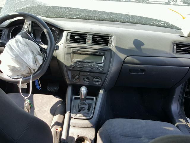 3VW2K7AJ4FM236169 - 2015 VOLKSWAGEN JETTA BASE 黑色 照片 9