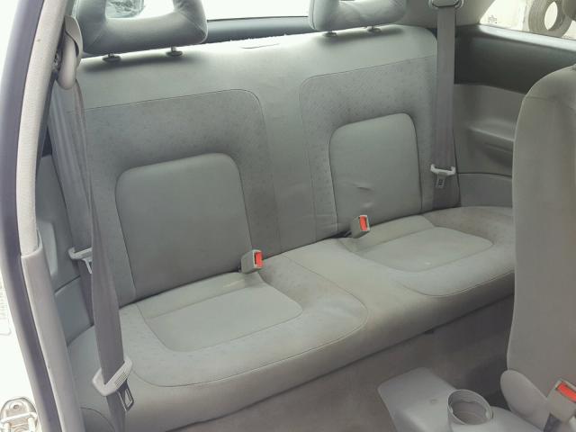 3VWCC21C9XM424449 - 1999 VOLKSWAGEN NEW BEETLE 白色 照片 6