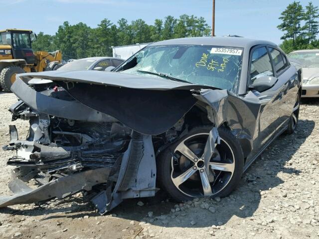 2C3CDXBG6HH618777 - 2017 DODGE CHARGER SE GRAY photo 2