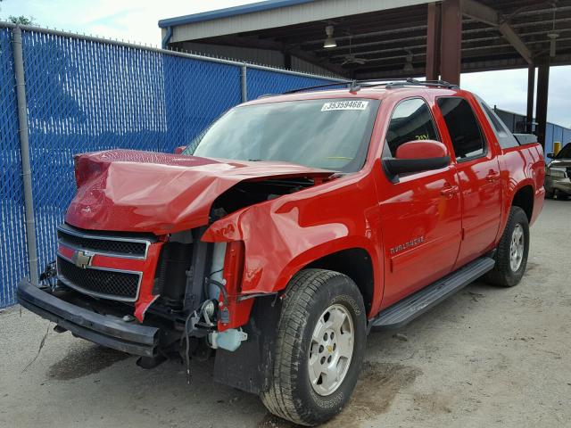 3GNNCFE06AG106966 - 2010 CHEVROLET AVALANCHE RED photo 2
