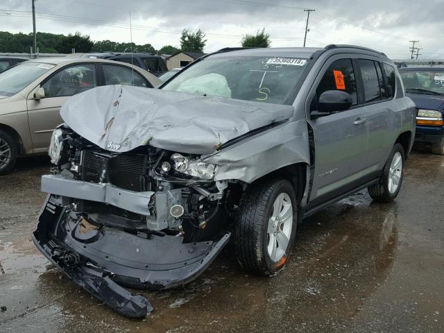 1C4NJCBA2HD185909 - 2017 JEEP COMPASS SP 银色 照片 2