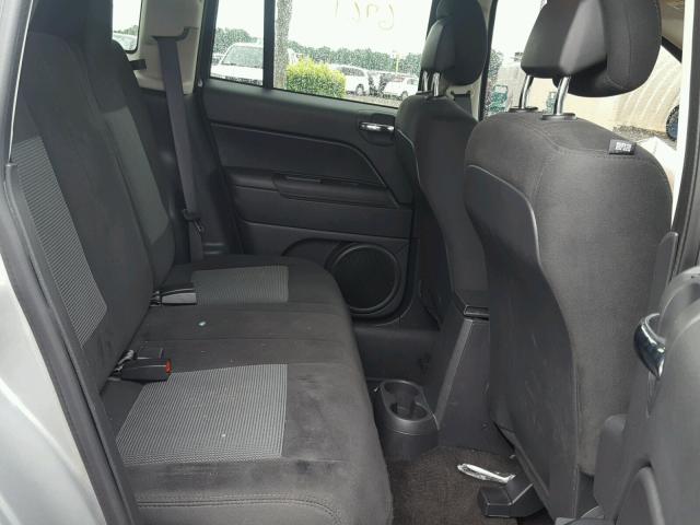 1C4NJCBA2HD185909 - 2017 JEEP COMPASS SP 银色 照片 6