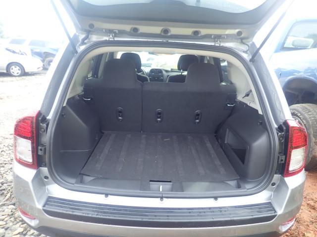 1C4NJCBA2HD185909 - 2017 JEEP COMPASS SP 银色 照片 9