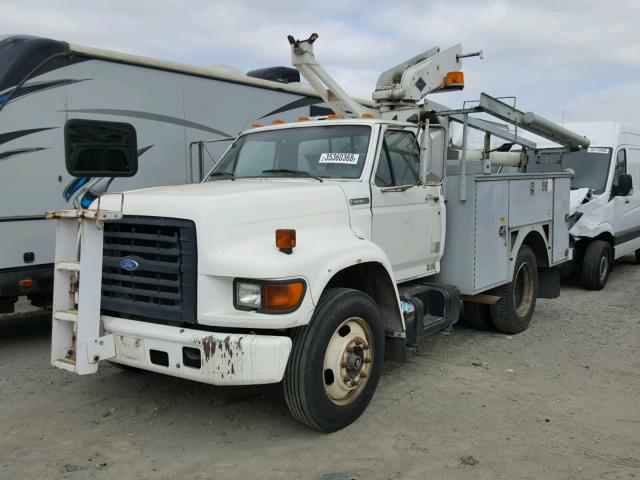 1FDMF70J7SVA82988 - 1995 FORD F700 WHITE photo 2