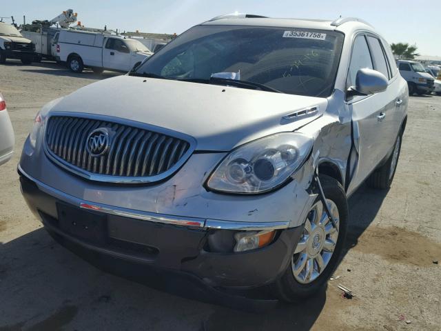 5GAKRCED2CJ314454 - 2012 BUICK ENCLAVE SILVER photo 2