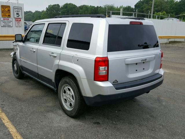 1J4NT1GA1BD263332 - 2011 JEEP PATRIOT SP SILVER photo 3